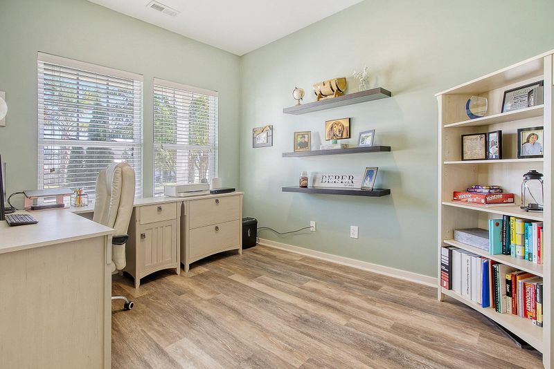 230 Medford Dr, Summerville, SC 29485