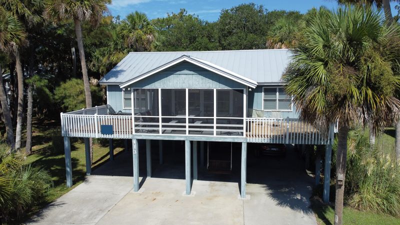 413 Pompano St, Edisto Island, SC 29438