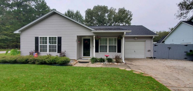 201 Lindy Creek Rd, Goose Creek, SC 29445