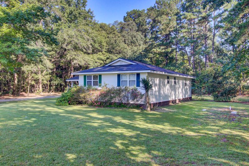 1786 Central Ave, Summerville, SC 29483