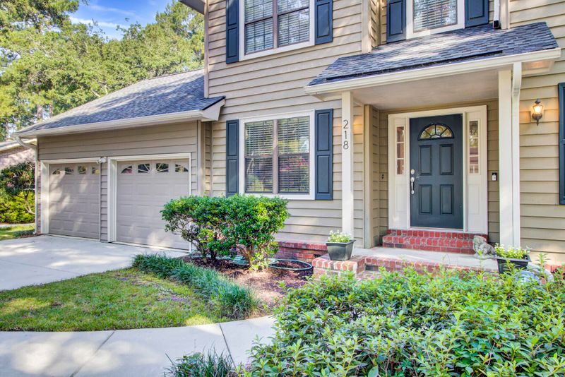 218 Smythe Dr, Summerville, SC 29485