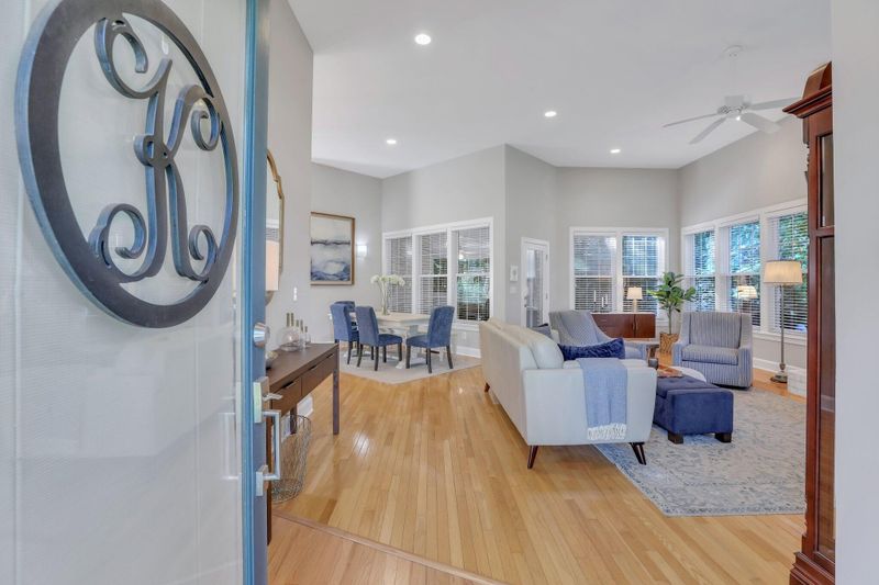 1202 Congressional Blvd, Summerville, SC 29483
