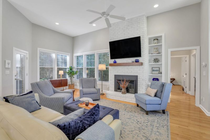 1202 Congressional Blvd, Summerville, SC 29483