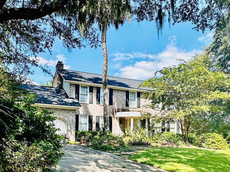 1398 Parkshore Dr, Charleston, SC 29407
