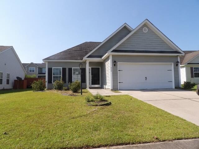 319 Hathaway Dr, Goose Creek, SC 29445