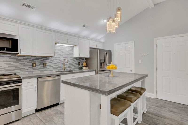 188 Midland Pw #123, Summerville, SC 29485