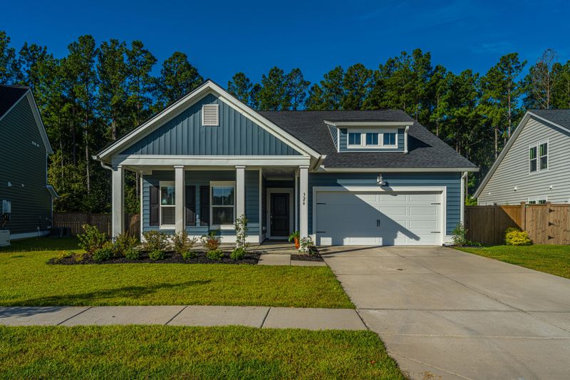 326 Garden Lily Ln, Summerville, SC 29485