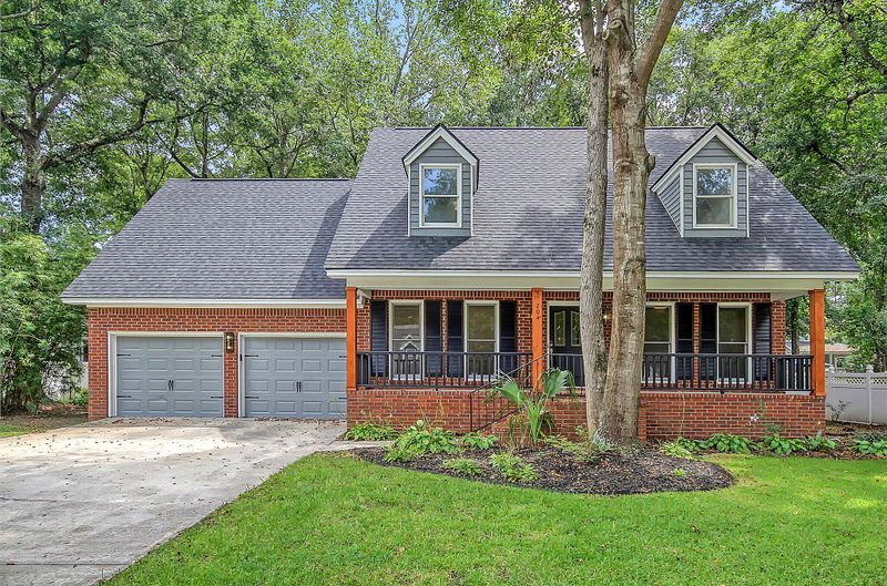204 Mendenhall St, Summerville, SC 29483