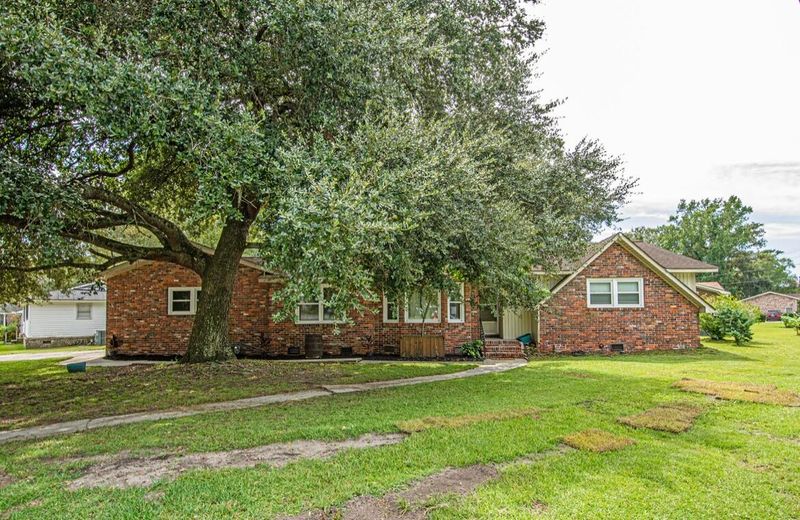 100 Jackson Rd, Ladson, SC 29456