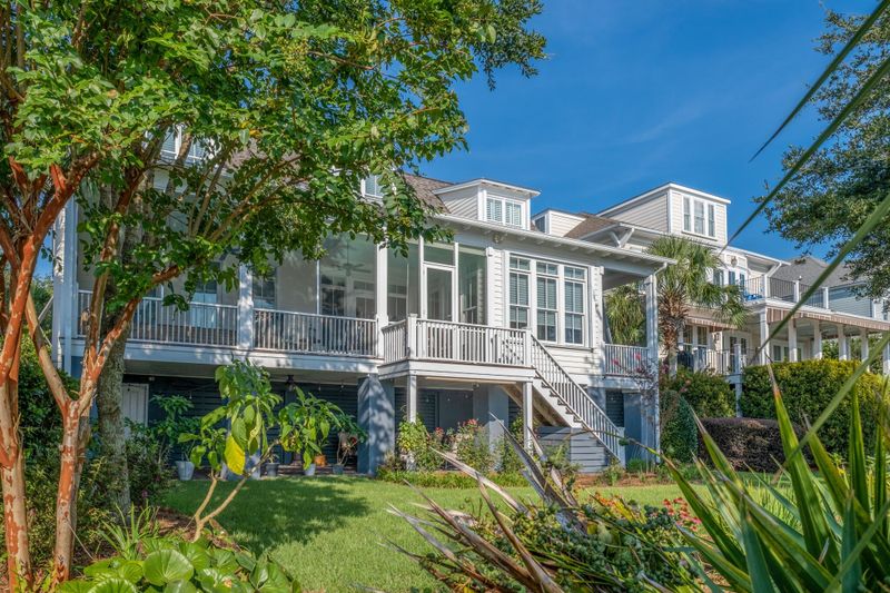 1418 Smythe St, Charleston, SC 29492