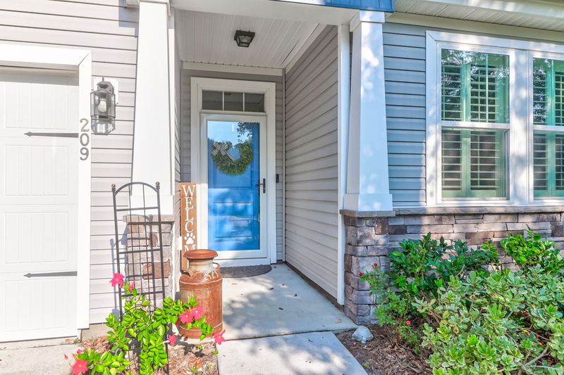 209 Pickens St, Summerville, SC 29485