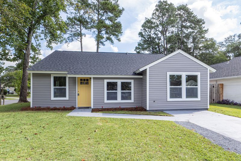 105 Lancashire Rd, Summerville, SC 29486