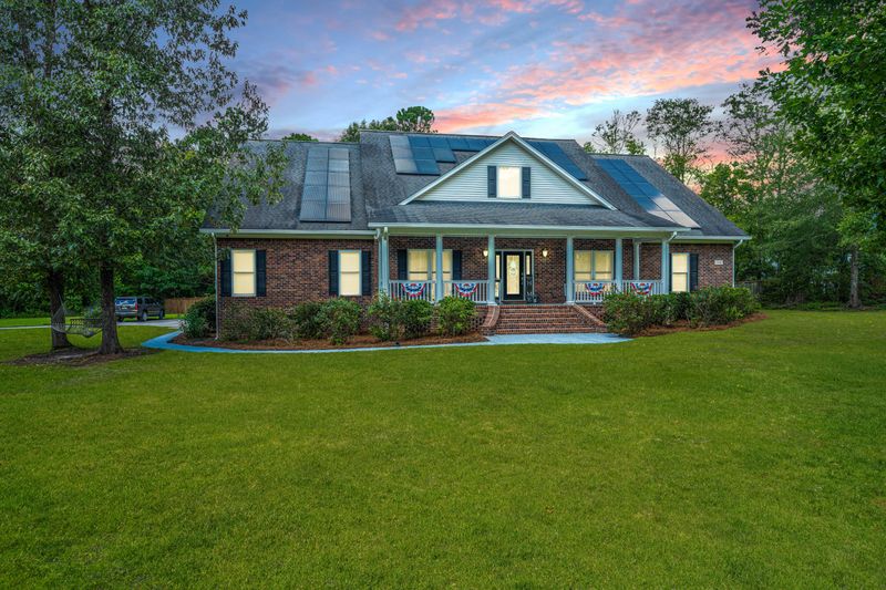160 Fall Creek Blvd, Summerville, SC 29483