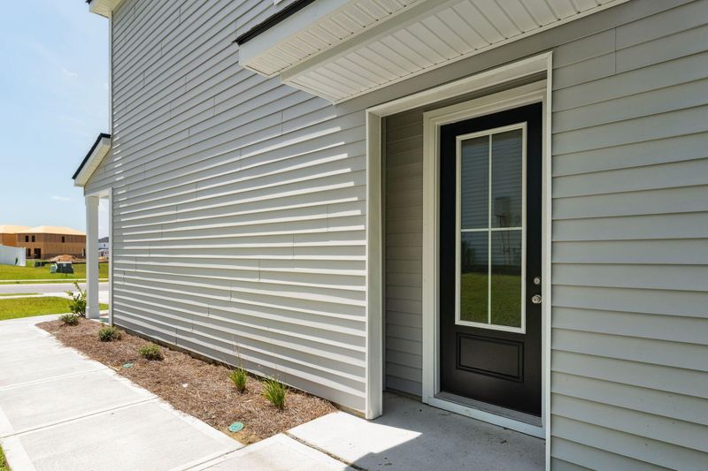 125 Hawthorne Landing Dr, Goose Creek, SC 29445