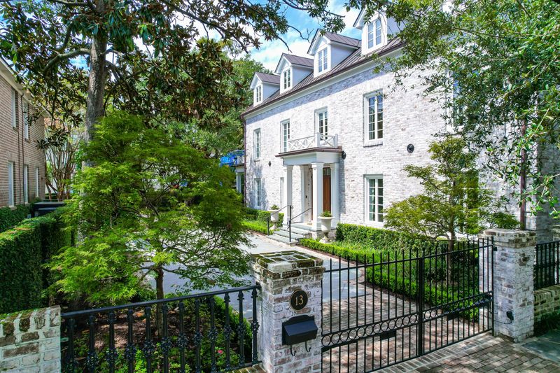 13 Legare St, Charleston, SC 29401