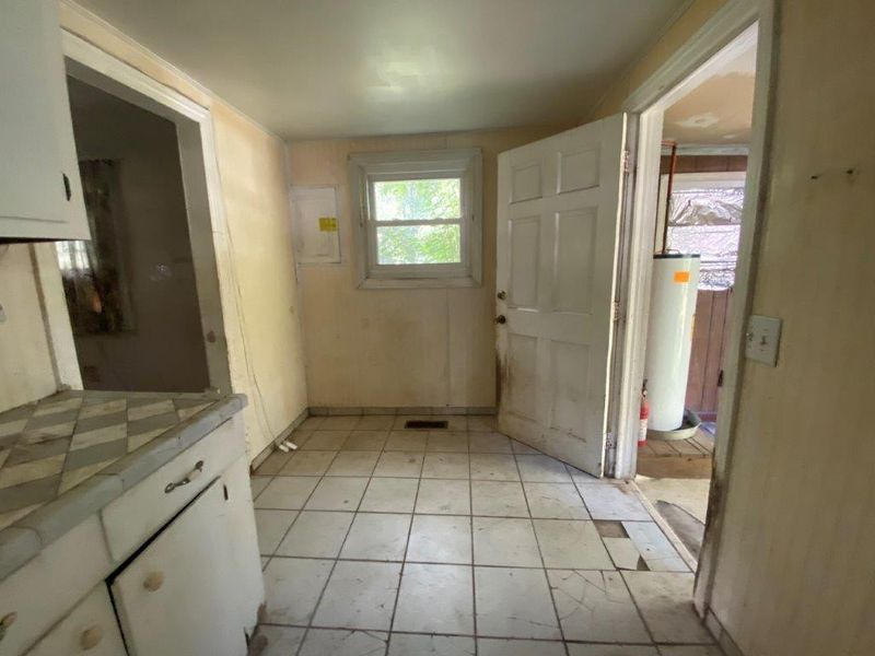 7021 Kinard Rd, Ravenel, SC 29470