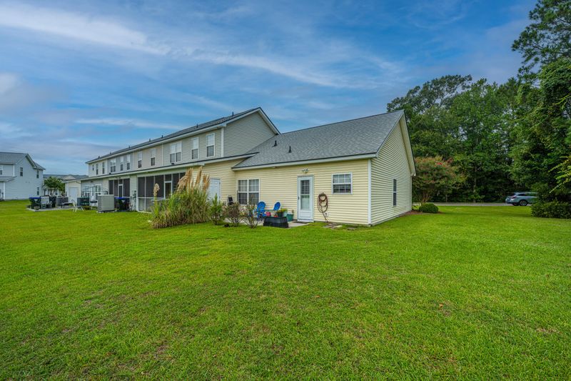 215 Seneca River Dr, Summerville, SC 29485