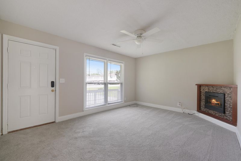 608 E 3rd North St, Summerville, SC 29485