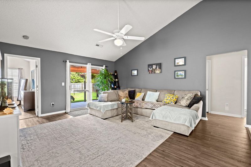 100 Concord St, Goose Creek, SC 29445