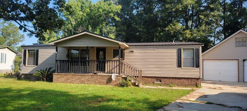 179 Grapevine Rd, Summerville, SC 29483