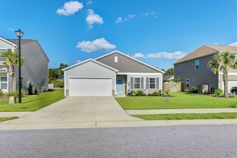 111 Lilly Grace Ln, Goose Creek, SC 29445
