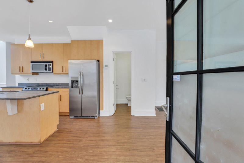 214 Coming St, Charleston, SC 29403