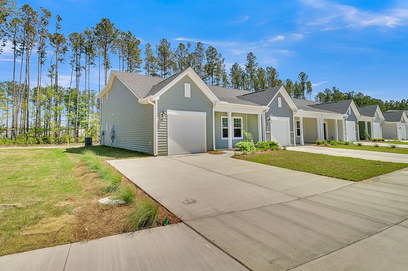 813 Descartes St, Summerville, SC 29486