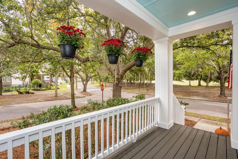 162 Etiwan Park St, Charleston, SC 29492