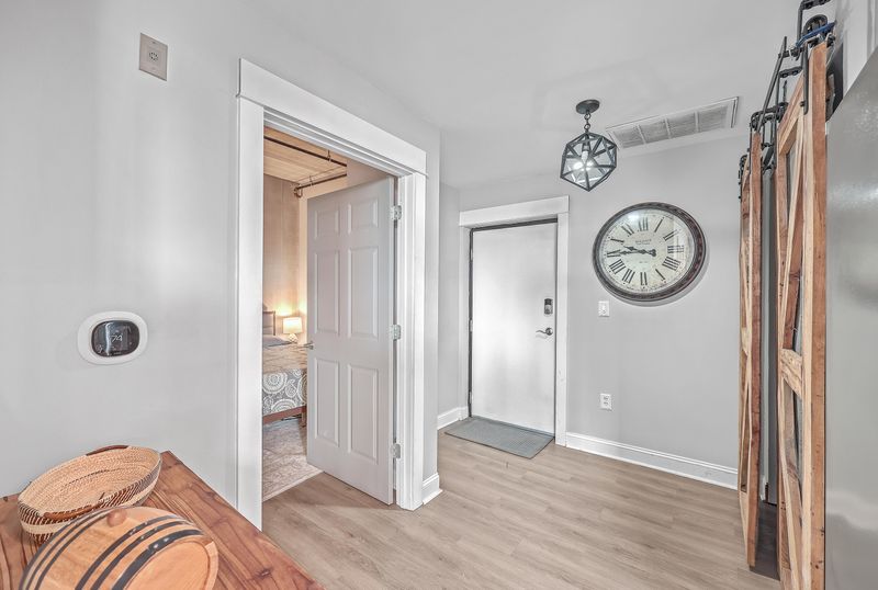 1 Cool Blow St #331, Charleston, SC 29403
