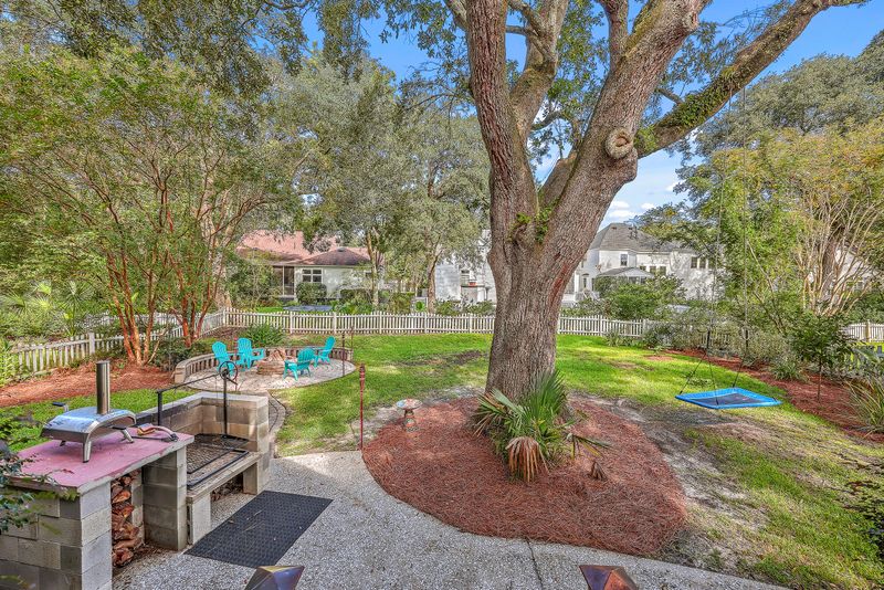 162 Brady St, Charleston, SC 29492