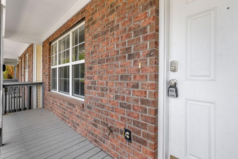 7907 Shadow Oak Dr, North Charleston, SC 29406