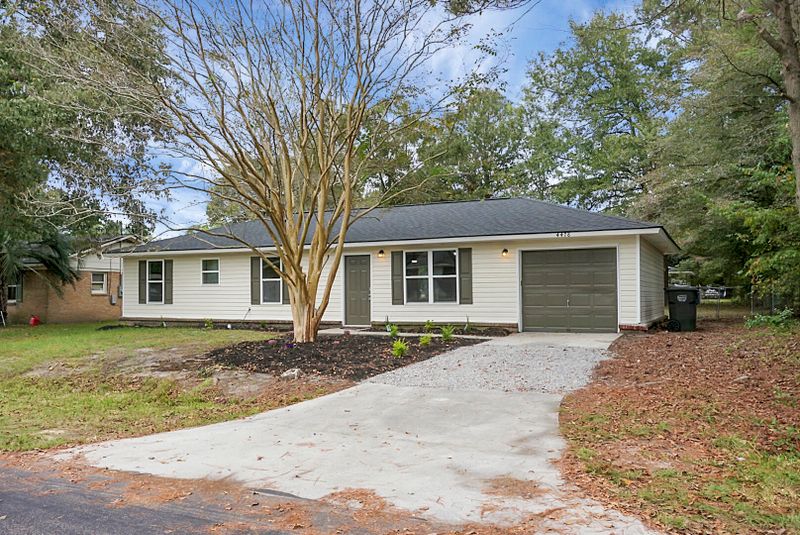 4478 Kindlewood Dr, Ladson, SC 29456