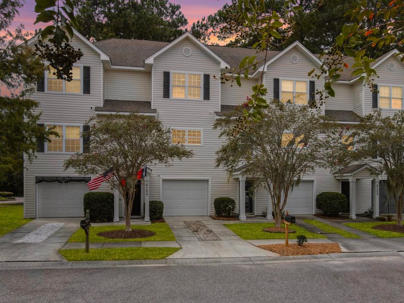 4161 Perrine St, Charleston, SC 29414