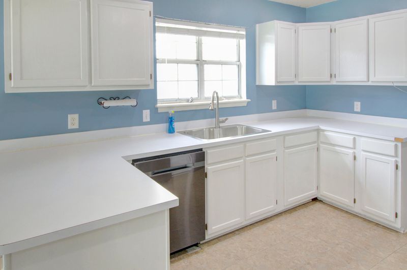 546 Beechcraft St, Charleston, SC 29407