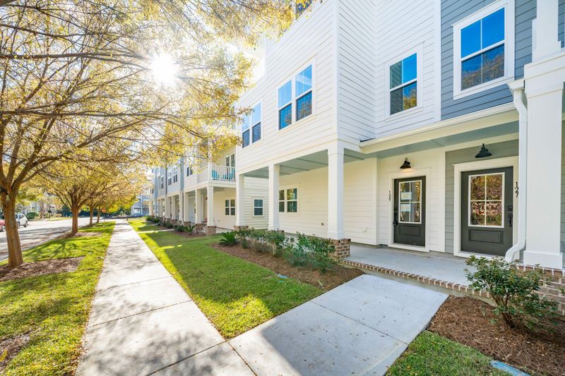 639 N Laurel St #74, Summerville, SC 29483