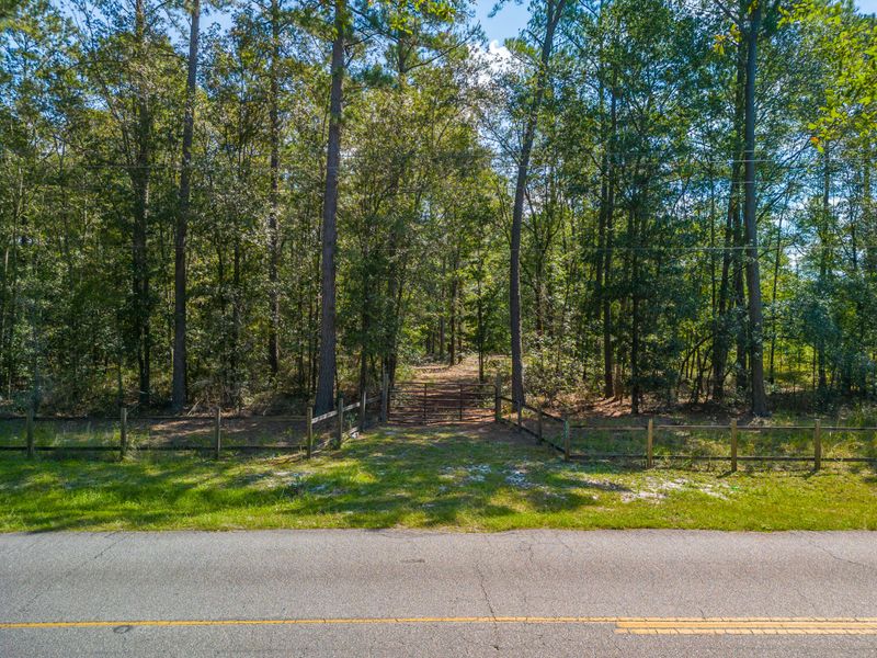 4700 Peirce Rd, Ridgeville, SC 29472