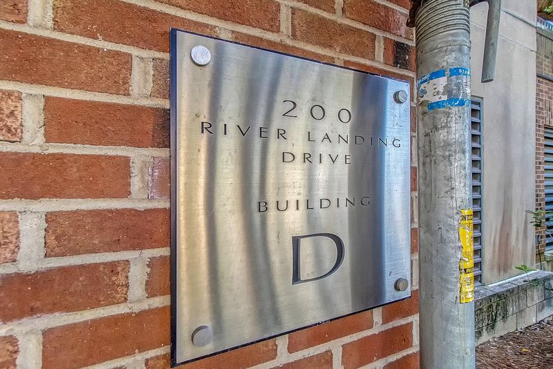 200 River Landing Dr #208d, Charleston, SC 29492
