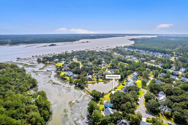 124 Berkshire Dr, Wando, SC 29492