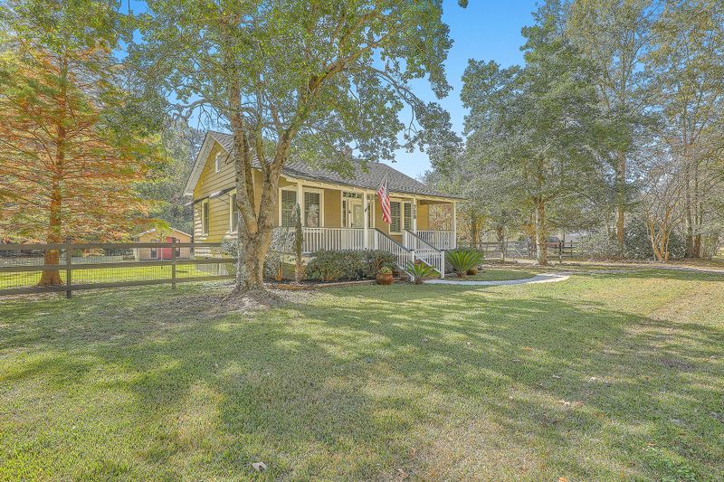 728 E Butternut Rd, Summerville, SC 29483