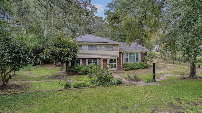 1189 Chesterfield Rd, North Charleston, SC 29405