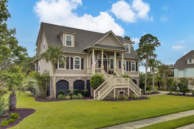 2104 Breezy Point Dr, Mount Pleasant, SC 29466