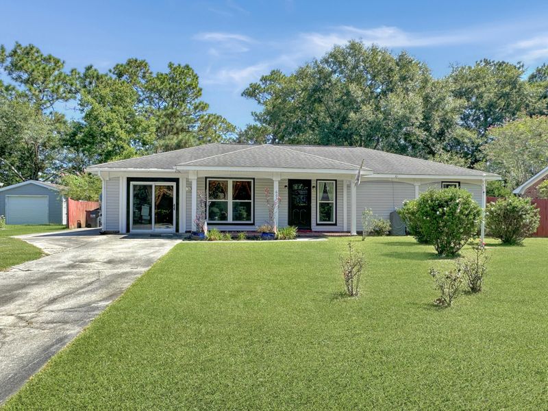 605 Beauregard Rd, Summerville, SC 29486