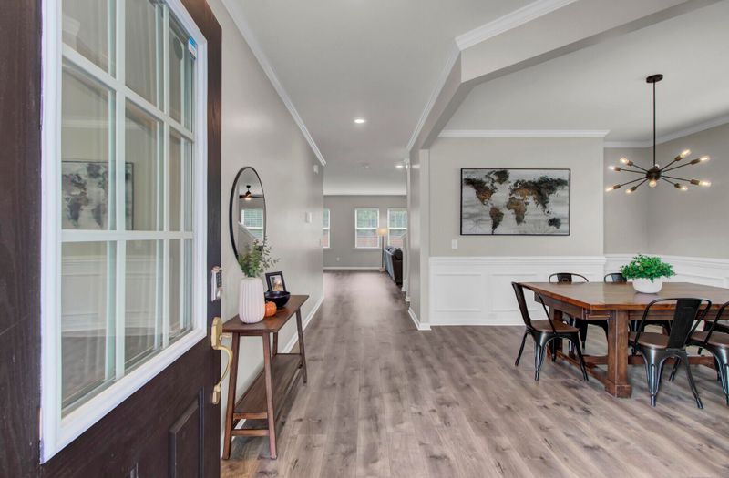 681 Redbud Ln, Summerville, SC 29486
