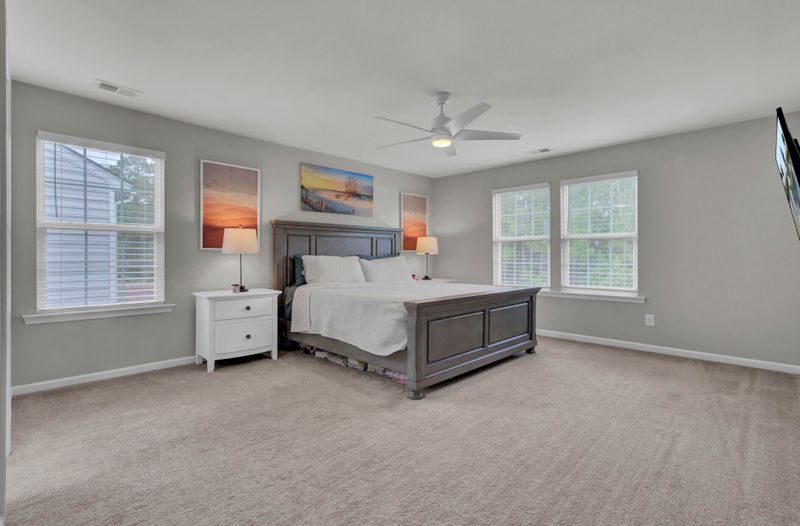 681 Redbud Ln, Summerville, SC 29486