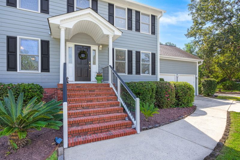 1732 W Sandcroft Dr, Charleston, SC 29407
