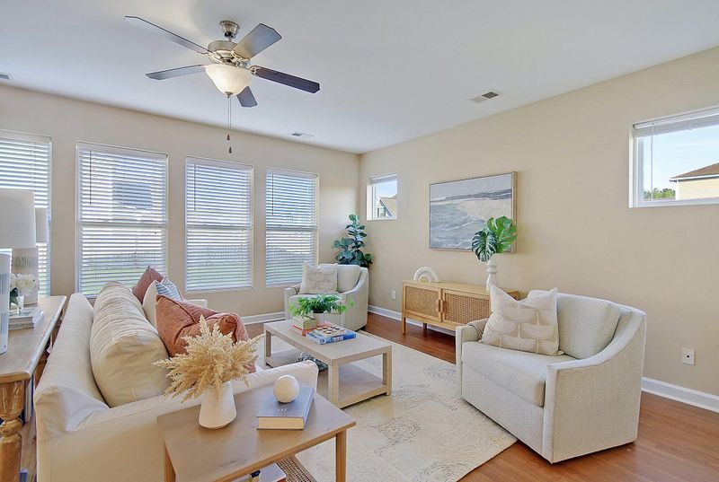 554 Crossland Dr, Moncks Corner, SC 29461