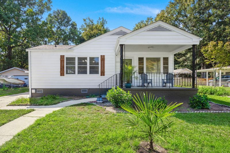 5459 W Lakeland Dr, North Charleston, SC 29406