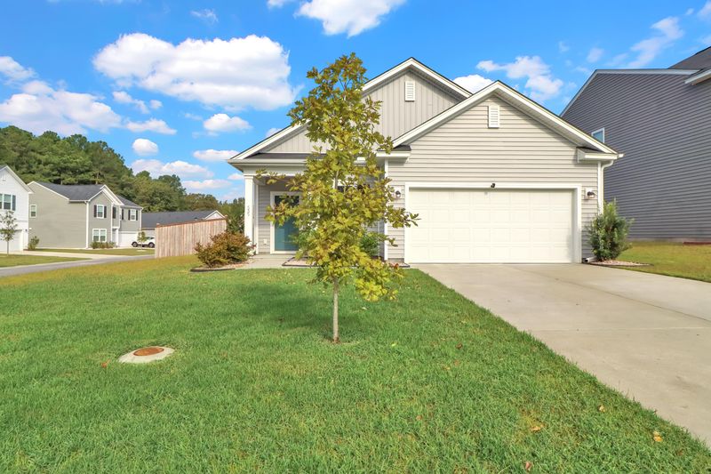 535 Abigail St, Moncks Corner, SC 29461