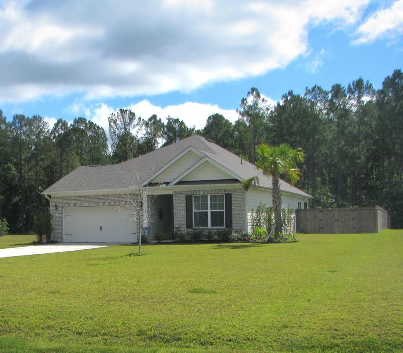 526 Pontoon Rd, Huger, SC 29450