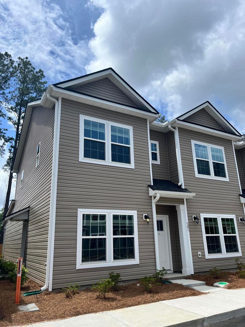 501 Twin Rivers Dr, Wando, SC 29492